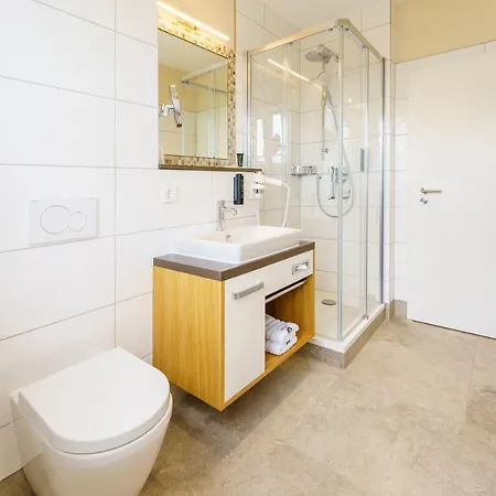 Hotel Wilder Mann Меерсбург Экстерьер фото