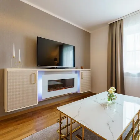 Hotel Wilder Mann Меерсбург Экстерьер фото
