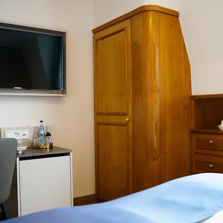 Hotel Wilder Mann Меерсбург Экстерьер фото